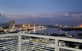 Vista deslumbrante ao lado da Rodoviária e a 10 minutos do Santos Dumont